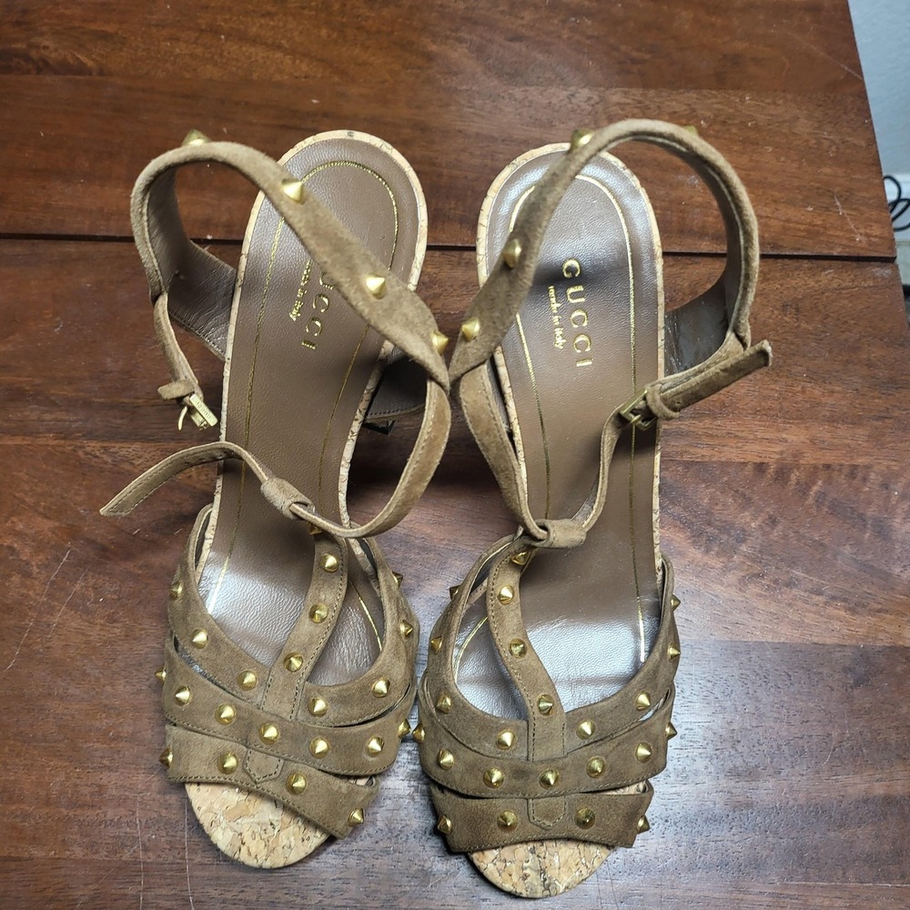 Gucci Sandals Womens Size 8 Brown Suede Studded Strappy High Cork Heel Italy